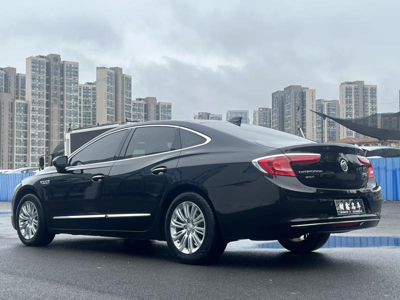 Buick LaCrosse - фото 4