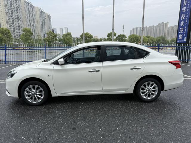 Nissan Sylphy - фото 2