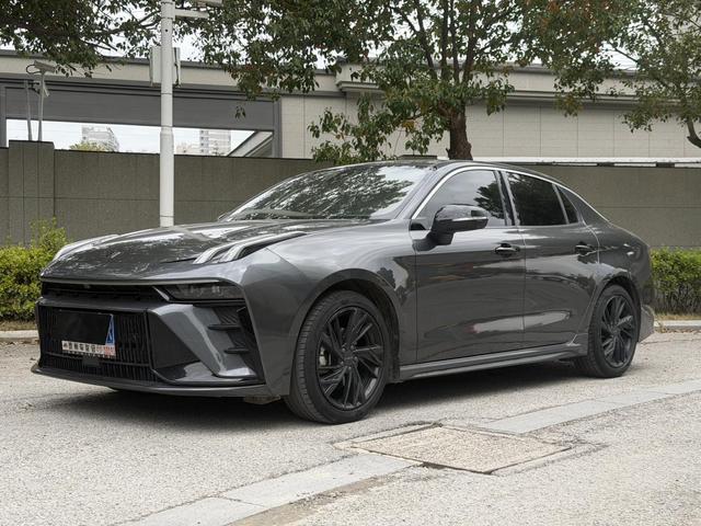 Lynk & Co 03 - фото 0
