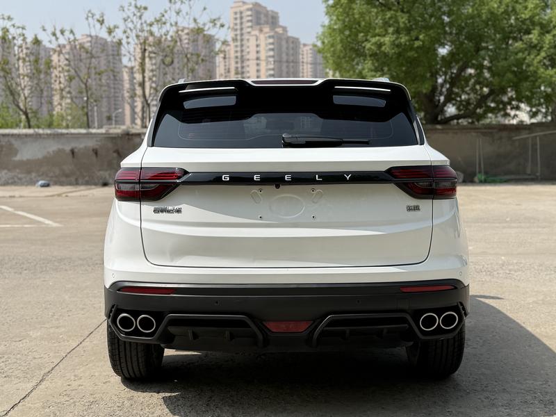 Geely Coolray - фото 4