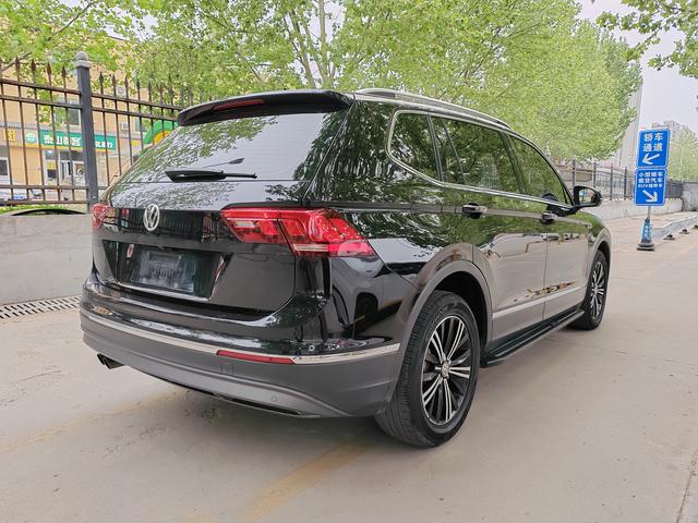 Volkswagen Tiguan L - фото 3