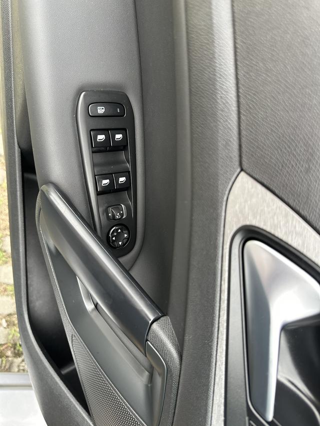 Peugeot 408 - фото 3