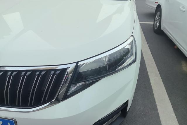 Skoda Kamiq - фото 1