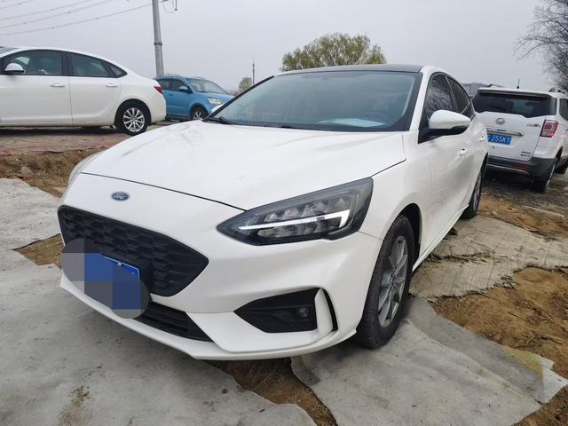 Ford Focus - фото 0