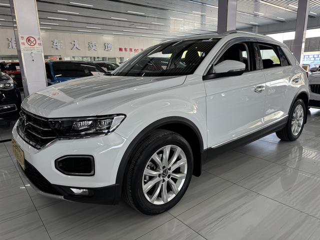 Volkswagen T-Roc - фото 0