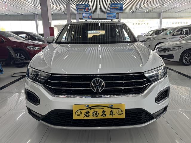 Volkswagen T-Roc - фото 1