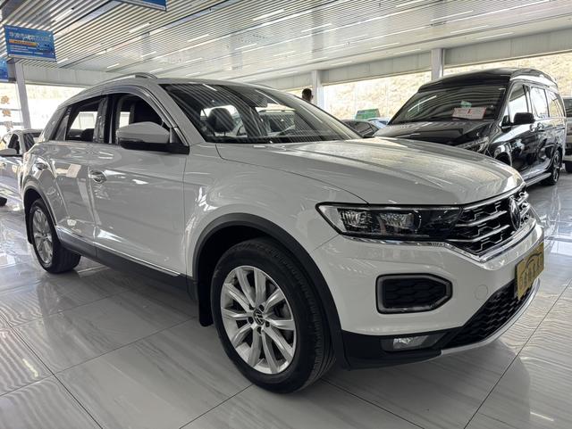 Volkswagen T-Roc - фото 2