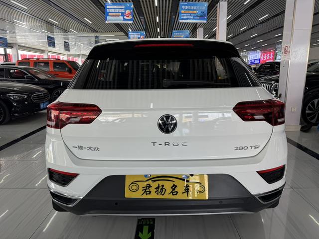 Volkswagen T-Roc - фото 4