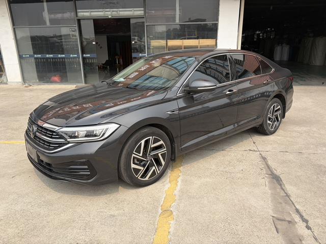 Volkswagen Sagitar - фото 0