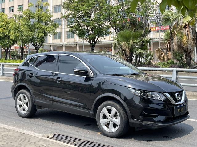 Nissan Qashqai - фото 2
