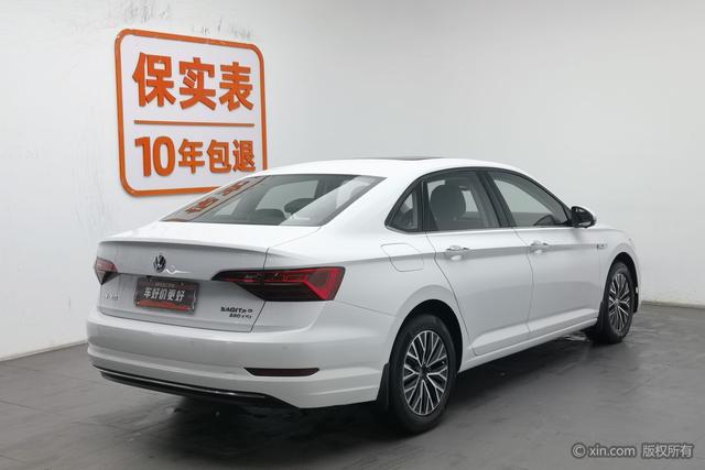 Volkswagen Sagitar - фото 1