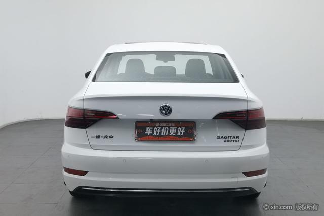 Volkswagen Sagitar - фото 3