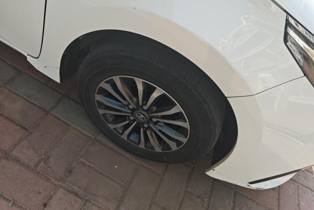 Toyota Corolla - фото 4