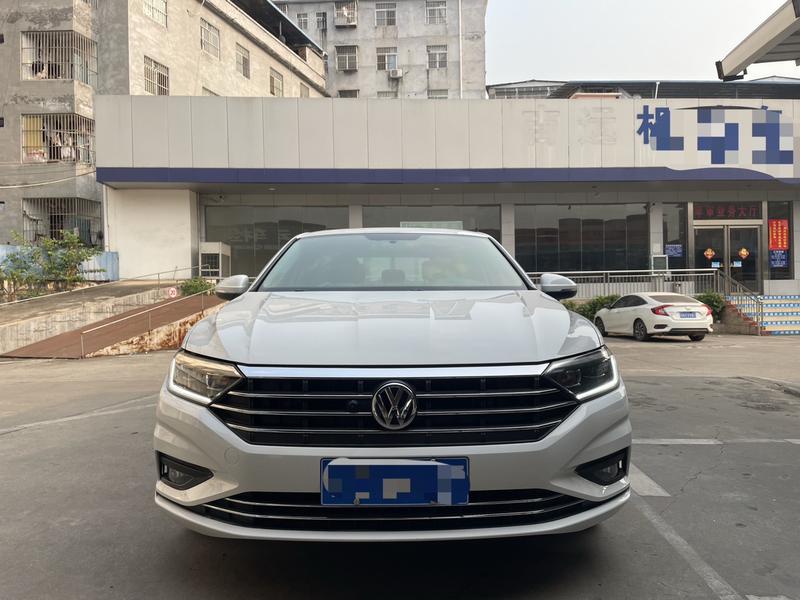 Volkswagen Sagitar - фото 1