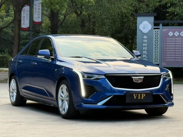 Cadillac CT4 - фото 3