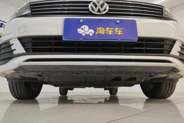 Volkswagen Lavida - фото 3