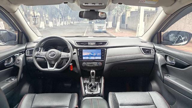 Nissan Qashqai - фото 4