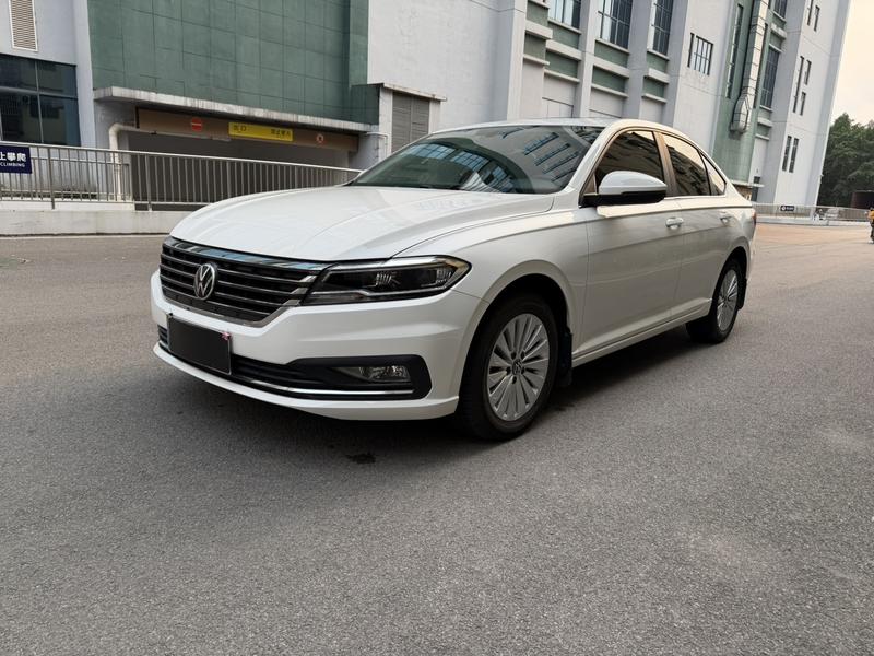 Volkswagen Lavida - фото 0