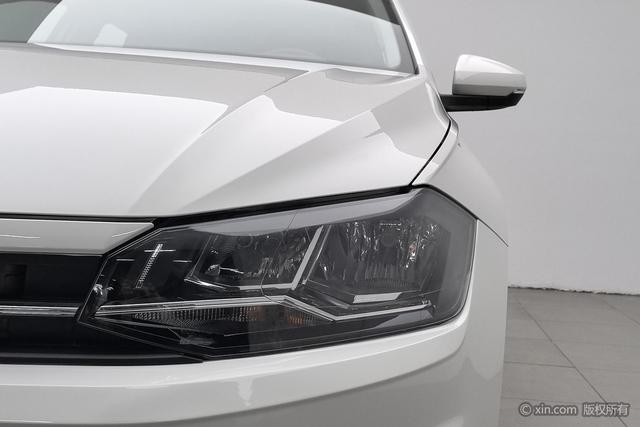 Volkswagen Polo - фото 4