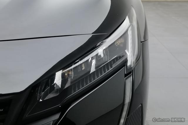 Peugeot 408 - фото 4