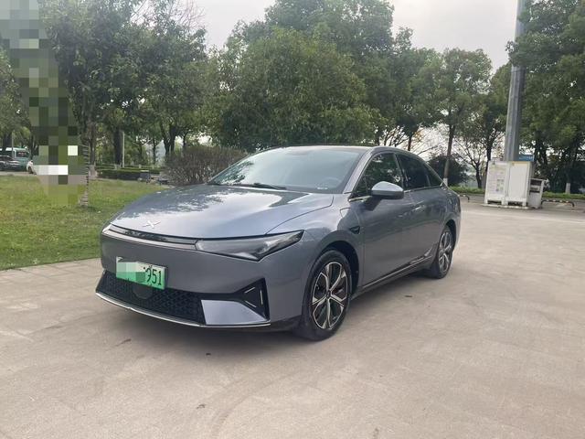 XPeng P5 - фото 0