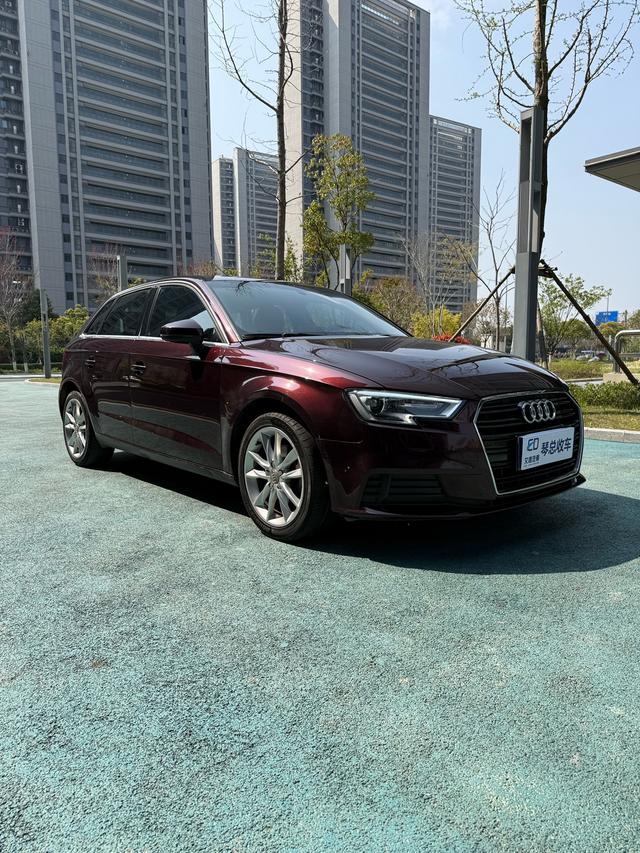 Audi A3 - фото 2