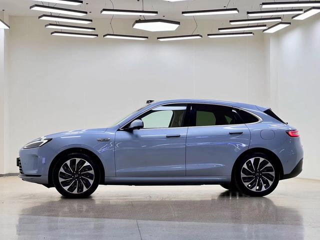 AITO Aito M5 - фото 3