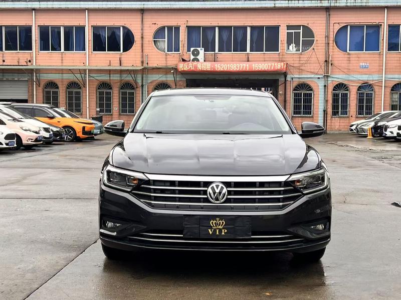 Volkswagen Sagitar - фото 1