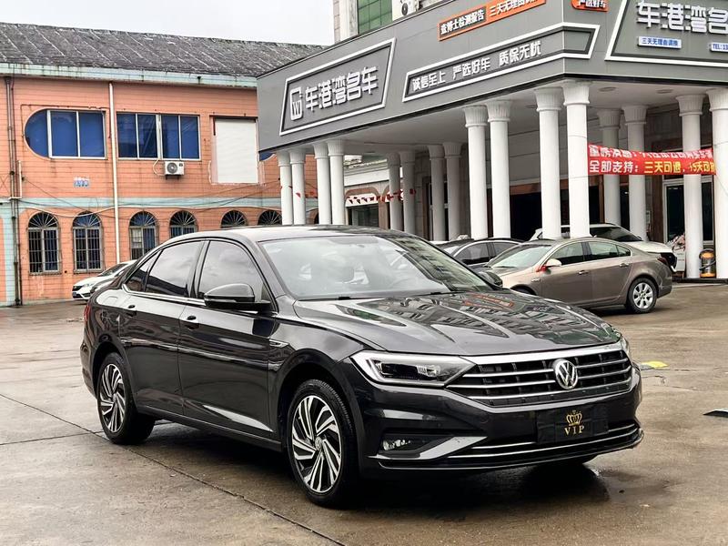 Volkswagen Sagitar - фото 2