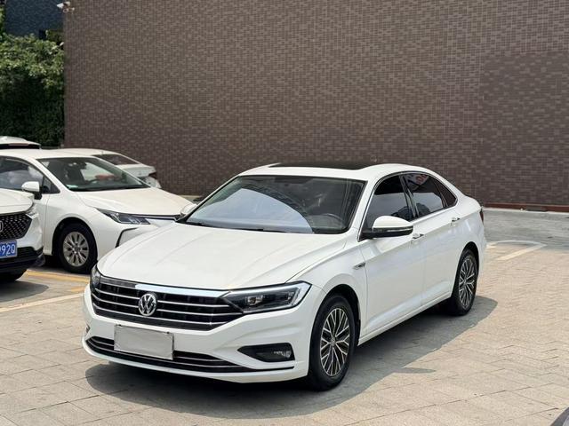 Volkswagen Sagitar - фото 0