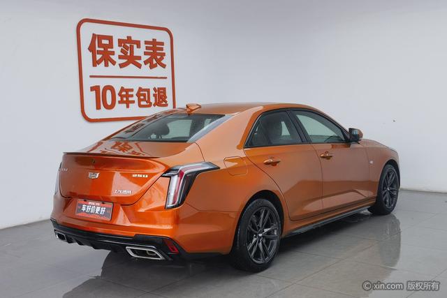 Cadillac CT4 - фото 1