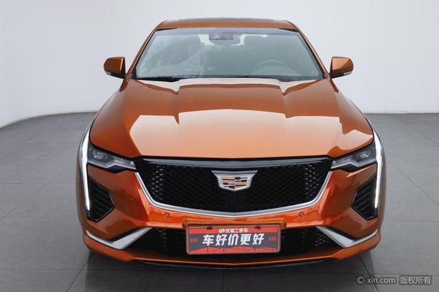Cadillac CT4 - фото 2