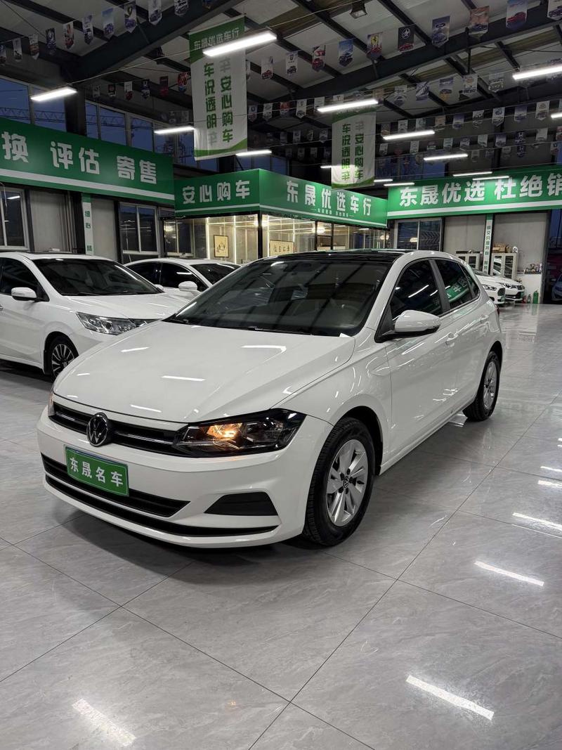 Volkswagen Polo - фото 0