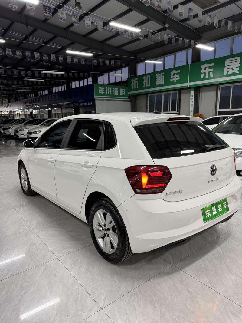 Volkswagen Polo - фото 3