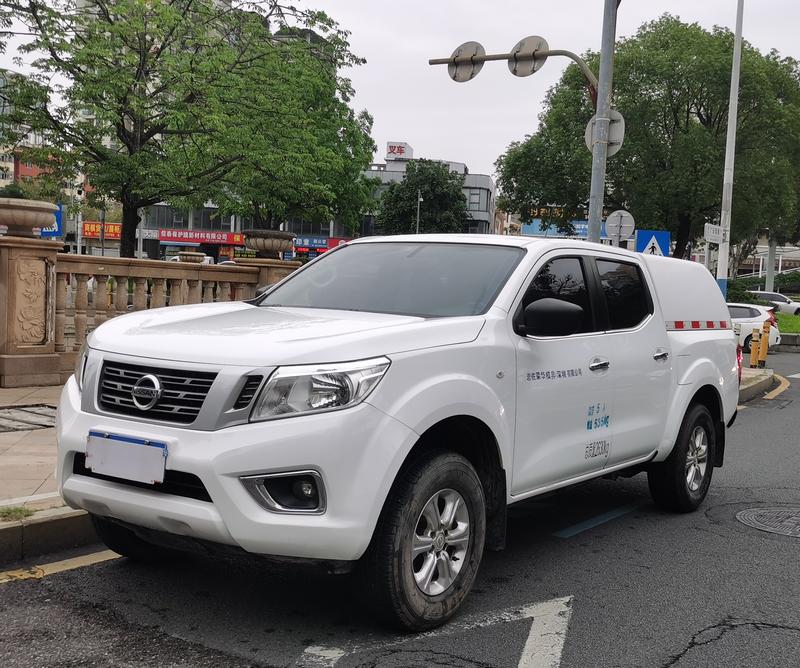 Nissan Navara - фото 0