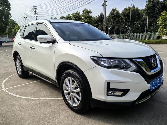 Nissan X-Trail - фото 2