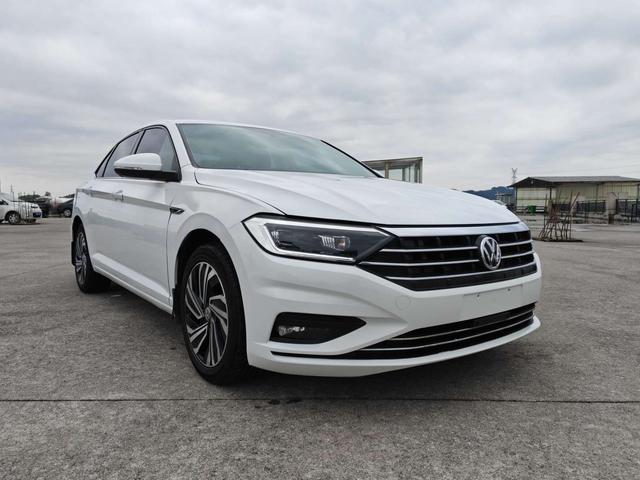 Volkswagen Sagitar - фото 2