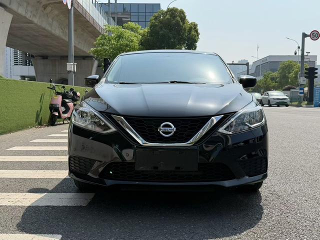Nissan Sylphy - фото 1