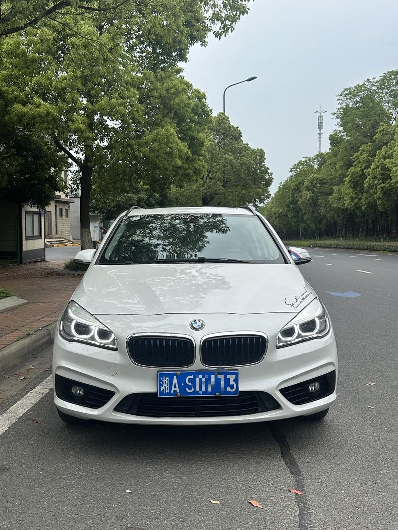 BMW 2 - фото 1