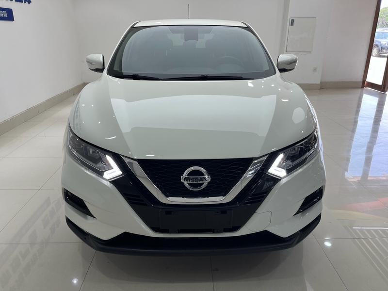 Nissan Qashqai - фото 1
