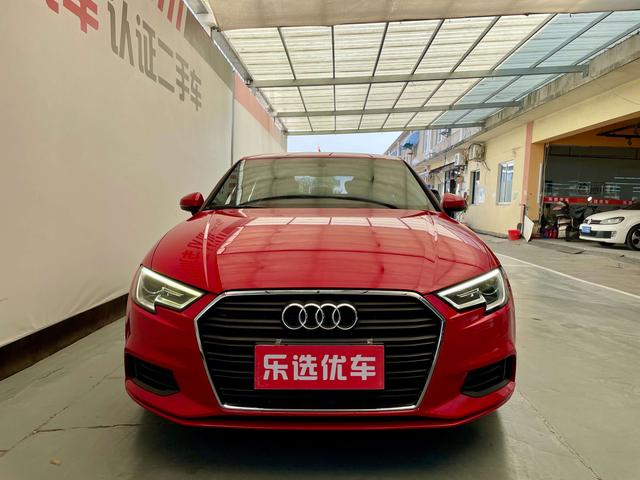 Audi A3 - фото 1