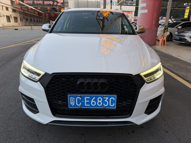 Audi Q3 - фото 1