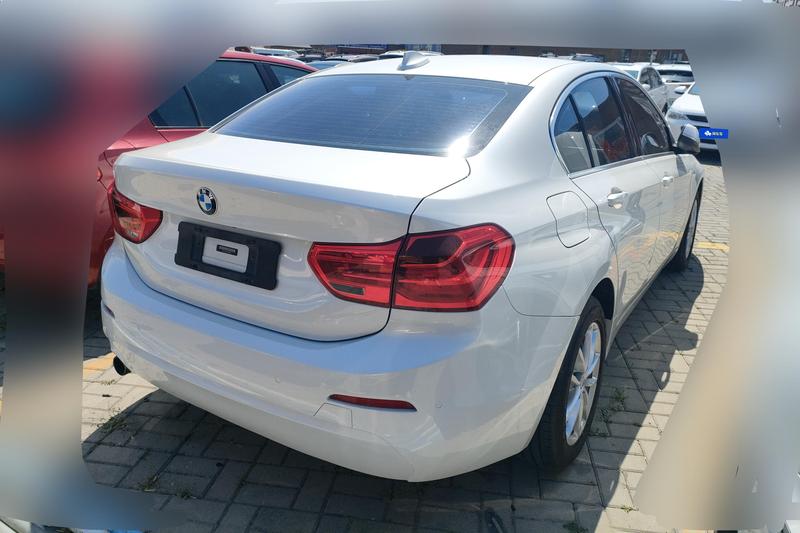 BMW 1 Series - фото 2