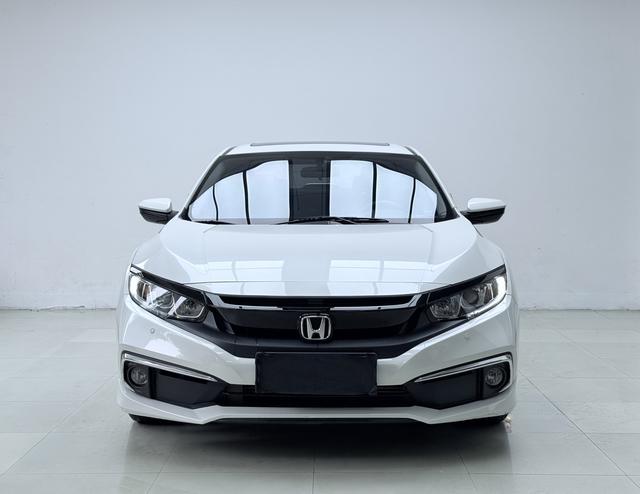 Honda Civic - фото 1