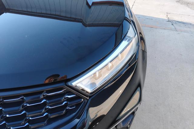 Ford Territory - фото 1