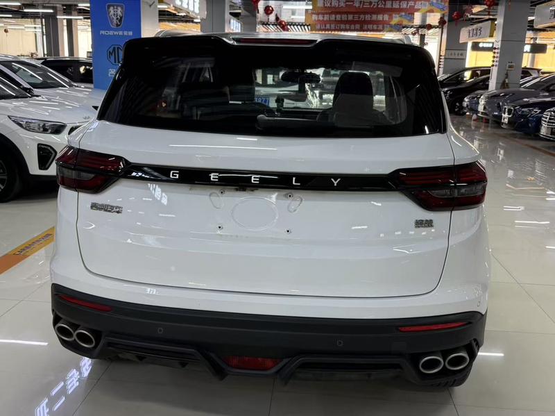 Geely Coolray - фото 2