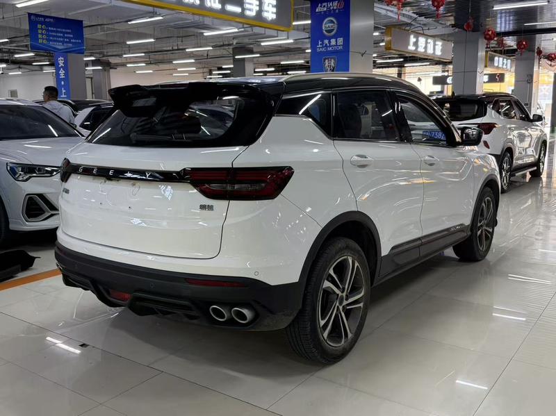 Geely Coolray - фото 3