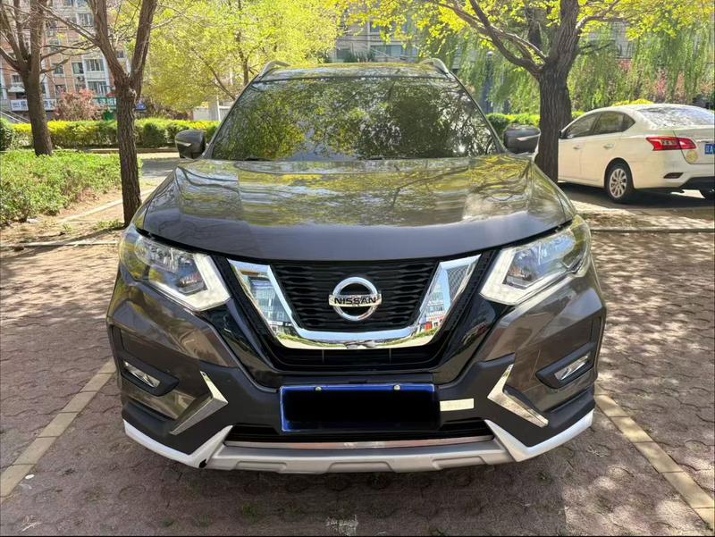 Nissan X-Trail - фото 1