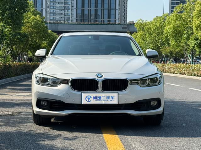 BMW 3-Series - фото 1