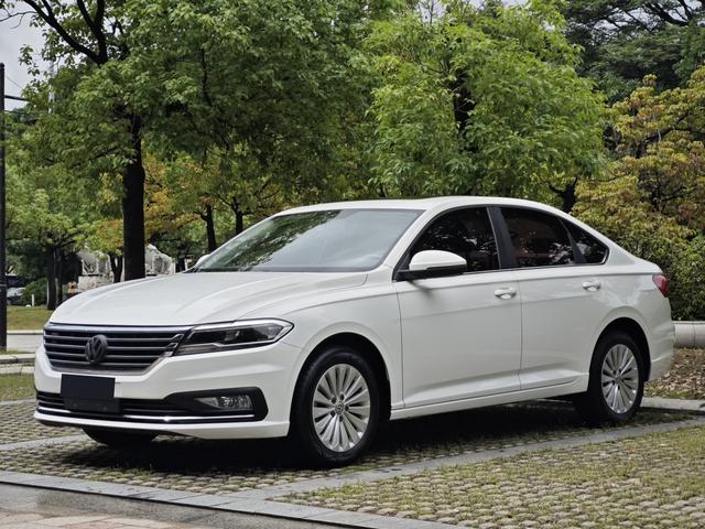 Volkswagen Lavida - фото 0